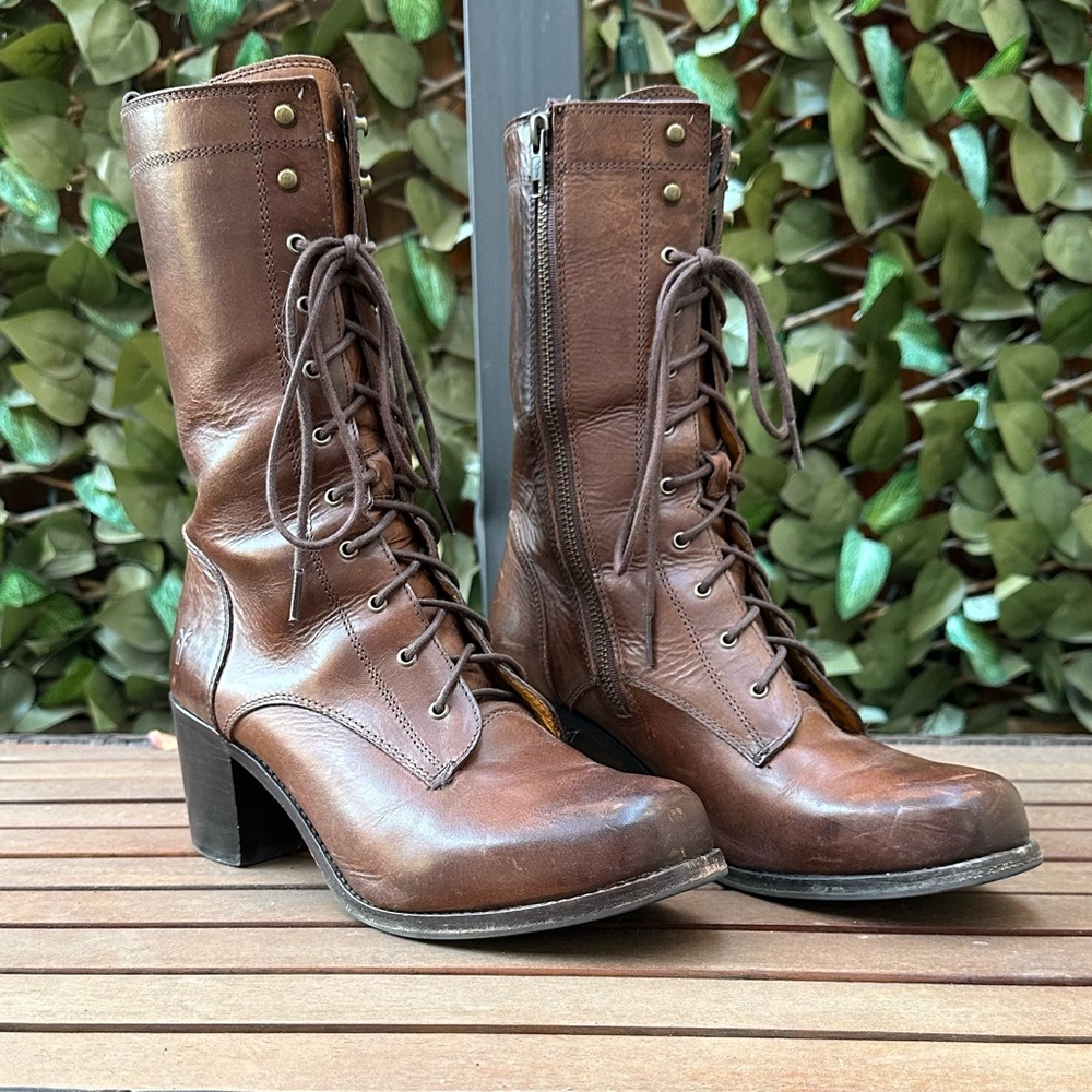 Frye Kendall Lace Up Boots w/ zipper